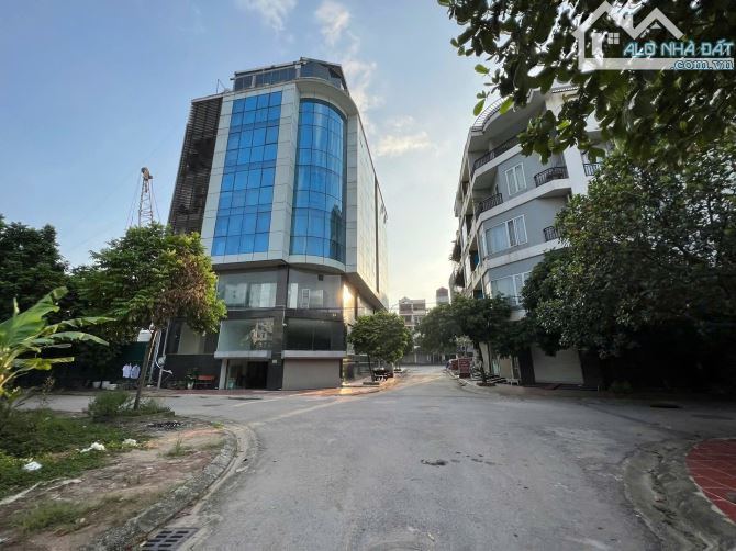 Bán gấp! Dương Nội, Lê Trọng Tấn DT 50m2, MT rộng, lô góc, vỉa hè, ô tô tránh, nhỉnh 16 tỷ