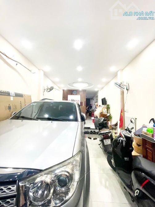 Quang Trung Gò Vấp - Xe Hơi Tránh - Gara ô tô - 66m2, 6 ngủ - Kế chợ Hạnh Thông Tây - Giá