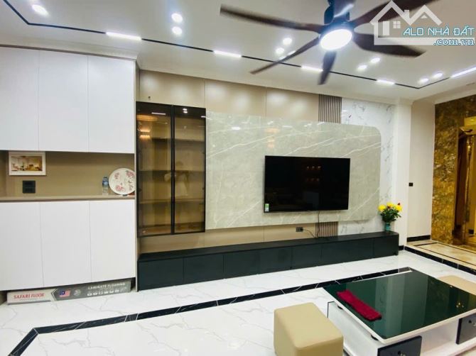 BÁN NHÀ NGỌC THỤY, OTO ĐỖ CỔNG, Ở SƯỚNG, 39M2, 6 TẦNG THANG MÁY, MT: 3.5M, GIÁ CHỈ 9.8 TỶ