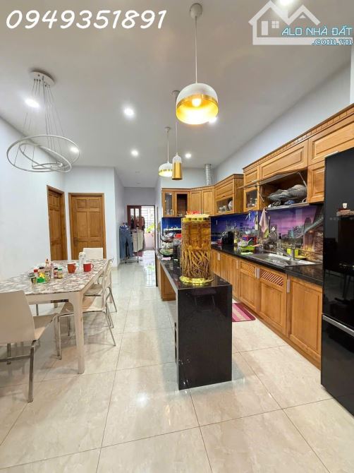 NHÀ HXH LÊ QUANG ĐỊNH 318M2 DÀI 50M 2TẦNG 7PN SHR HOÀN CÔNG ĐỦ GIÁ 21,5TỶ LH  MR TOAN