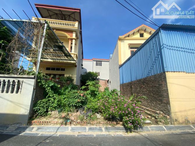 Cần bán nhanh 100m đất tại thôn Đồng, Nguyên Khê, Đông Anh, Hà Nội.
