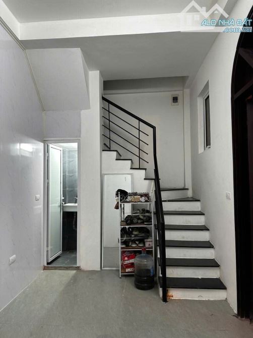 Cho thuê Nhà Đầu Phố - Gốc Đề, Phường Minh Khai, Quận Hai Bà Trưng. DT 20m x 4 tầng. giá