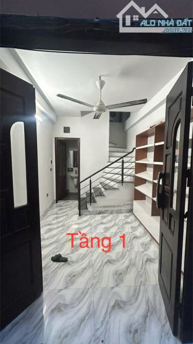 Cho thuê nhà  Ngõ 158 Ngọc Hà - Ba Đình - Hà Nội. DT 25m x 4 tầng, giá 12tr