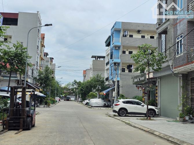 Bán đất giãn dân do nha làn 3 trục chính DT 120m, MT6m, Hướng TB, Giá 5,4 tỷ
