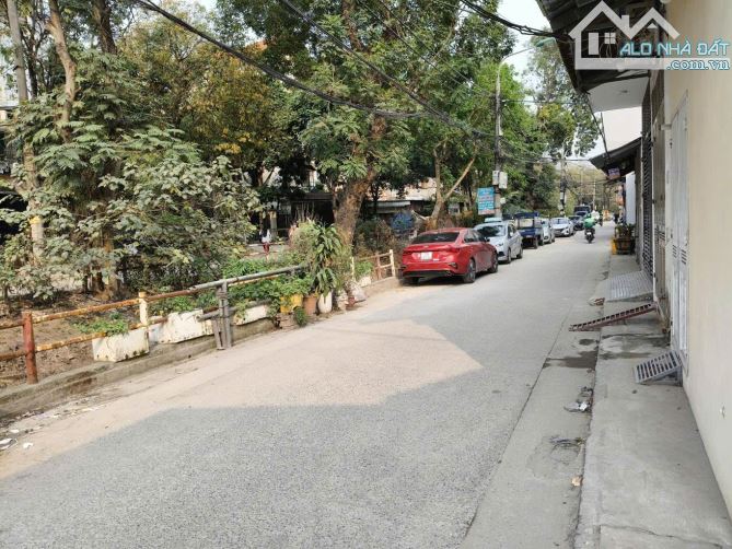 HỒ TÙNG MẬU - 40M2 - C4 - PHÂN LÔ QUÂN ĐỘI - Ô TÔ 7 CHỖ QUA NHÀ - HÀNG XÓM GOLDMARK