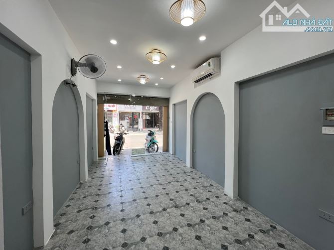 BÁN NHÀ  LÔ GÓC MP ĐẶNG VĂN NGỮ  30M X2TANG NHÀ KO SỔ , ĐÓNG THUẾ HÀNG NĂM ĐẦY ĐỦ GIÁ2,9