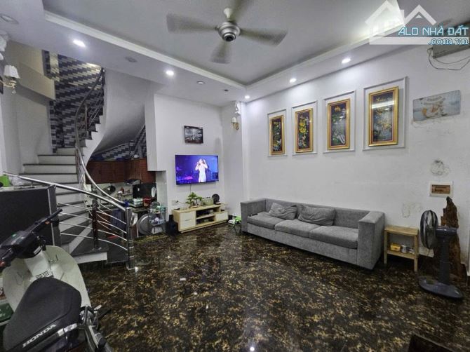 Bán Nhà Đất Xây CCMN DT 110m² Tặng Nhà 3 TầngTrung Tâm Ba Đình Giá Đầu Tư Nhỉnh 16ty