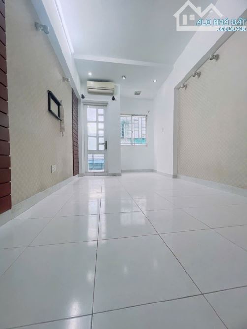 BÁN NHÀ MẶT TIỀN HẺM KINH DOANH 4 TẤM GIÁ 6Tỉ KHU DÂN CƯ GẦN CHỢ 200 XÓM CHIẾU - 10