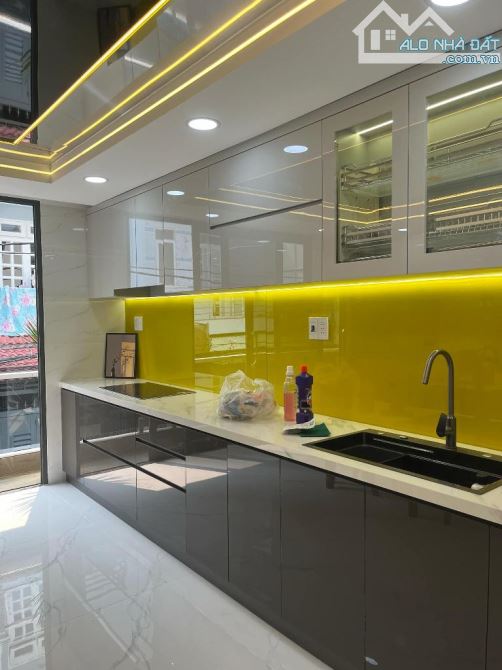 SIÊU PHẨM 6 TẦNG - FULL NỘI THẤT - KHU CAO TẦNG ĐỒNG BỘ VIP - 4x15M - GÒ VẤP -  NHỈNH 8 TỶ - 4