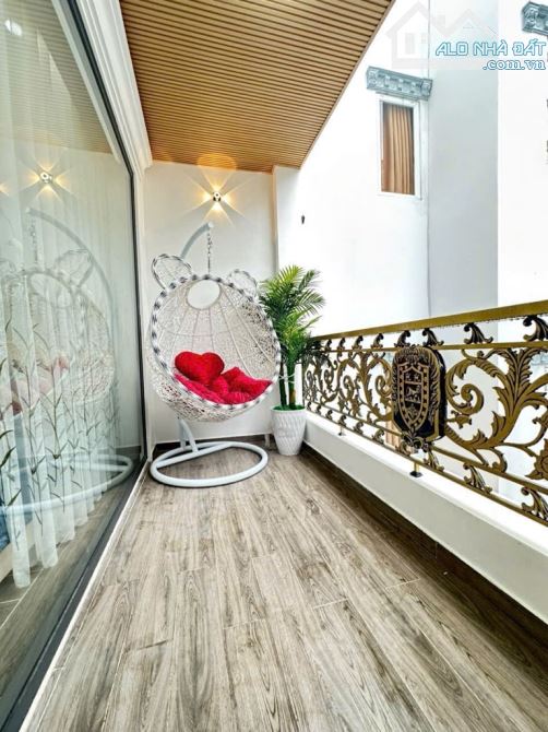 NHÀ 4 TẦNG XÂY MỚI 100%- HẺM XE HƠI ĐỖ CỬA - HẺM THÔNG HUỲNH THỊ ĐỔNG - ĐẦY ĐỦ NỘI THẤT MỚ - 11
