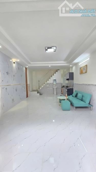 HẺM XE HƠI Sát MẶT TIỀN LÊ ĐÌNH CẨN CHIẾN LƯỢC 3 TẦNG 4M8M Chỉ 4.65 TỶ - 1