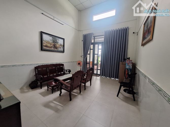 Bán nhà MT  Hiệp Phú 14,5ty—2 mặt thoáng, sổ vuông vức DT 102m² (4x26), nhà mới vào ở ngay - 1