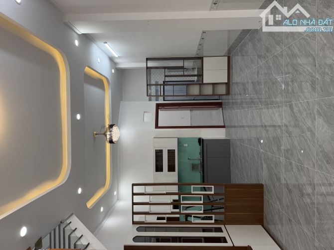 BÁN NHÀ 1TRỆT 1LẦU (HOÀN CÔNG).P. HOÁ AN ( P. BIÊN HÒA MỚI ). DT: 4,5x15=61M2. GIÁ: 3TỶ2 - 1
