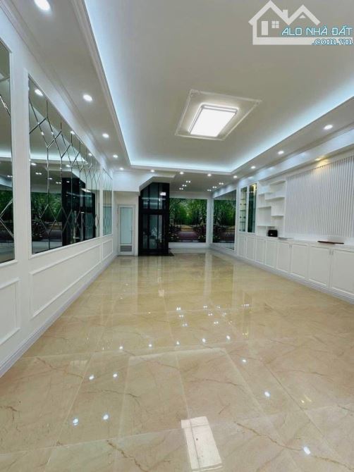 NHÀ MỚI KOONG ĐÔNG QUAN CẦU GIẤY 65M x 6T,Mt 5.5M GIÁ 26.8 TỶ THANG MÁY Ô TÔ NGÕ THÔNG KD - 1