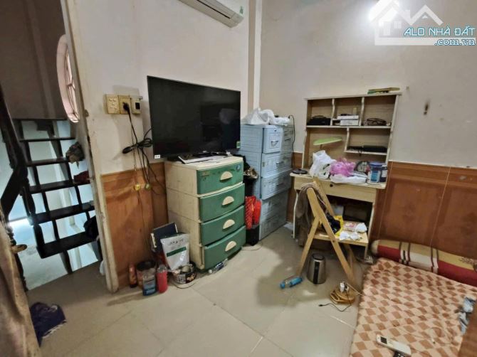 2.X TỶ – TRẦN QUANG DIỆU Q3 – 4 TẦNG  – 16M2 - HẺM 2.5M - 1