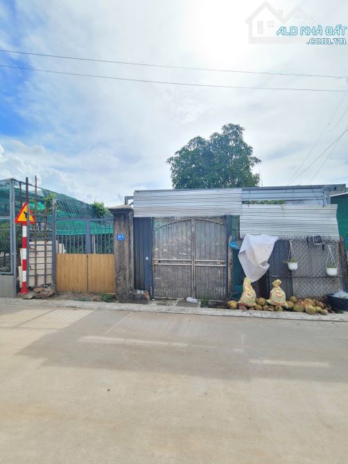 5,6Tỷ TL🔥 Bán đất 224,9m2 (Ngang 8m) cách đường Bình Thung 100m p.Bình An, Tp.Dĩ An - 1