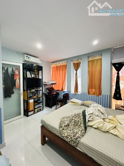 Bán Gấp Nhà Hẻm Xe Hơi Thành Thái, Quận 10 - 130m2 (7 x 19) sổ Vuông, Không lỗi Phong Thủy - 1