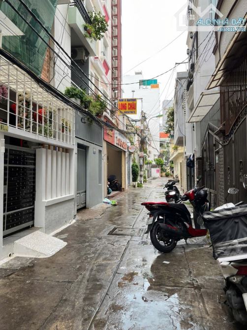 Bán Nhà 5 Tầng Hẻm Đường Biệt Thự , Cách Biển 500m , giá 6 tỷ 200 triệu - 1