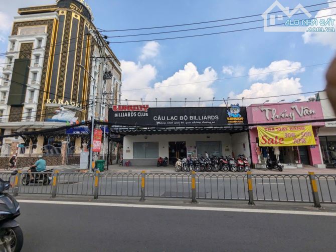 góc 2 mặt tiền 16x45m Nguyễn Thị Thập Quận 7 - 1