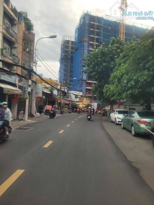 NGAY NGUYÊN HỒNG P1 GV 6 TẦNG THANG MÁY NGANG 4.6 M - 1