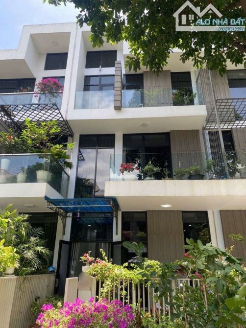 BIỆT THỰ KDC CÁT LÁI - 10,8 tỷ—83m2(5,2*16) —3 tầng - 1