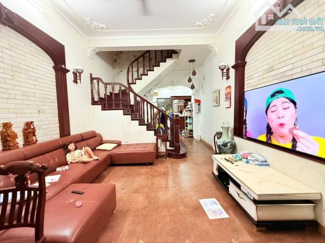 Phân lô Nghĩa Đô - Vỉa hè oto tránh chạy vòng quanh🌹75m2 - 4T - MT4.5m, Sổ vuông A4 - 1