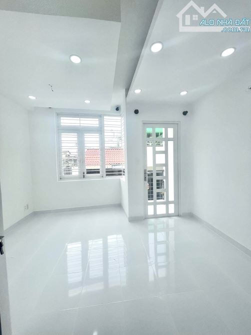 KHU VIP TÂN SƠN NHÌ – HẺM 4M – 5 TẦNG MỚI Ở NGAY - 41M2 - CHỈ 6.38 TỶ 🌟 - 1
