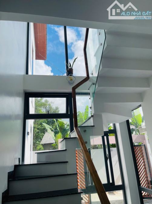 🏡 Bán nhà 2 tầng mới đẹp, hàng hiếm 4 phòng ngủ, sân đỗ oto, gần KQH Bàu Vá, Tp. Huế - 1