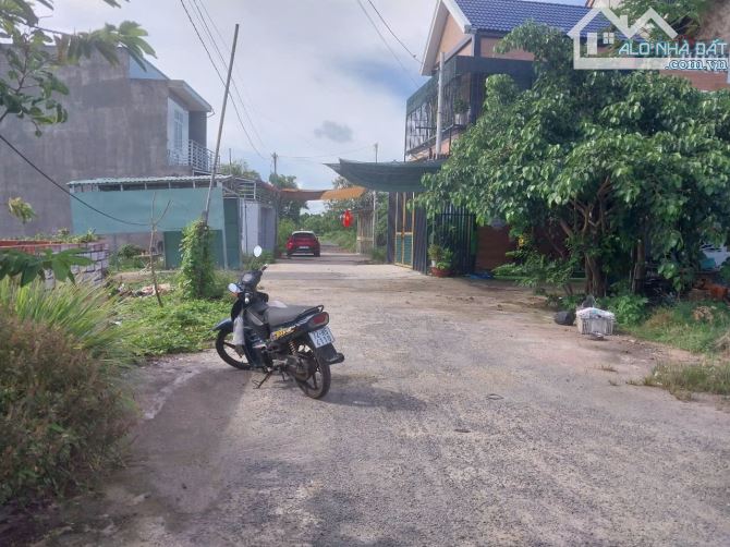 Cần bán lô đất đường nhánh Võ Thị Sáu tọa lạc tại Phường Long Tâm - TP Bà Rịa - 1