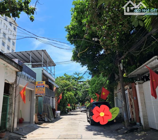 KHÔNG CÓ CĂN T2- 110M ĐẤT- Ô TÔ TRÁNH- SÁT MẶT TIỀN - 1