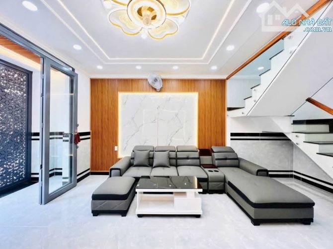 💥 NHÀ ĐẸP  GIÁ CHỈ 4.26 TỶ  🏡 Hẻm tải thông–Tân Thới Hiệp Q12 – Sát vách Gò Vấp - 1