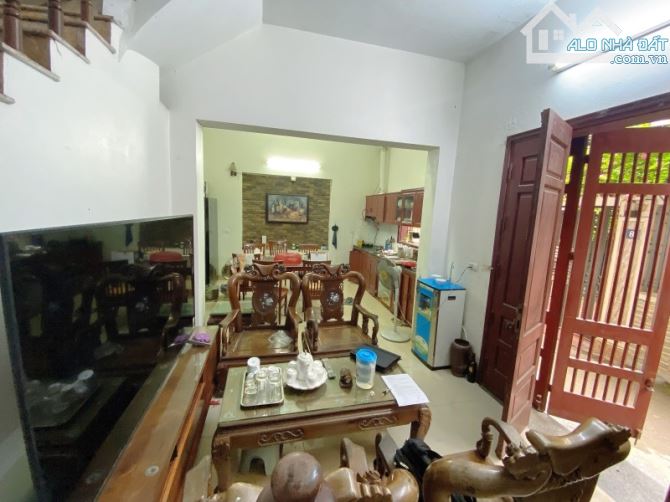 Bán nhà Thạch Bàn,Long Biên 4 tầng,63m,mt5m oto đỗ cửa nhỉnh 10 tỷ - 1