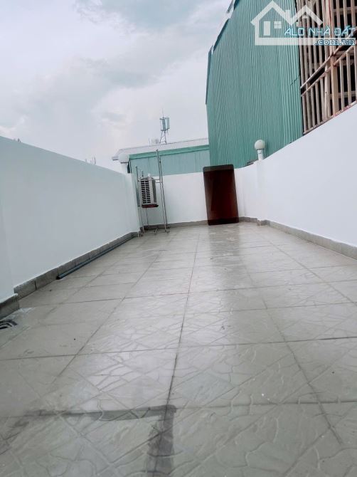 BÁN NHÀ MẶT TIỀN HẺM KINH DOANH 4 TẤM GIÁ 6Tỉ KHU DÂN CƯ GẦN CHỢ 200 XÓM CHIẾU - 12