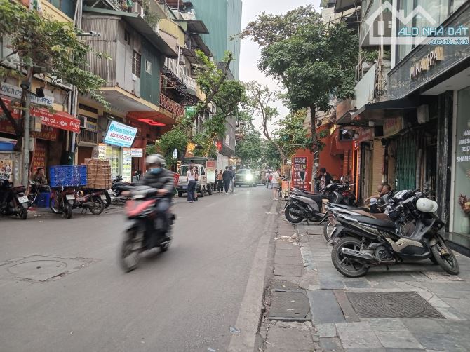 Bán Nhà Mặt Phố Hàng Buồm- 250m ra Bờ Hồ - 430m2 - Mặt tiền 15.5m- Đầu tư siêu lời 257 Tỷ - 2