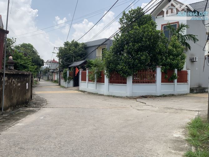 Bán Đất – Thanh Trí (Xã Minh Phú – SS )- 233m²- 6,05Tỷ - Trục Chính Thôn- Full Thổ Cư.