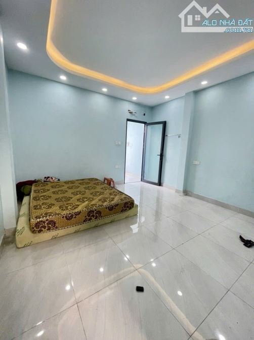 CHỦ NGỘP HẠ 400TR-CHỈ CÒN 5 TỈ 660TR- BÌNH TÂN- DT KHỦNG 5x20-3 TẦNG - HẺM 7M - 2