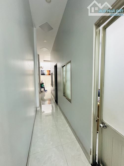 HẺM XE HƠI TRÁNH NHAU KHU DÂN CƯ VIP, GẦN ĐH CẢNH SÁT, 4,5X20 CHỈ 6,3 TỶ. - 2