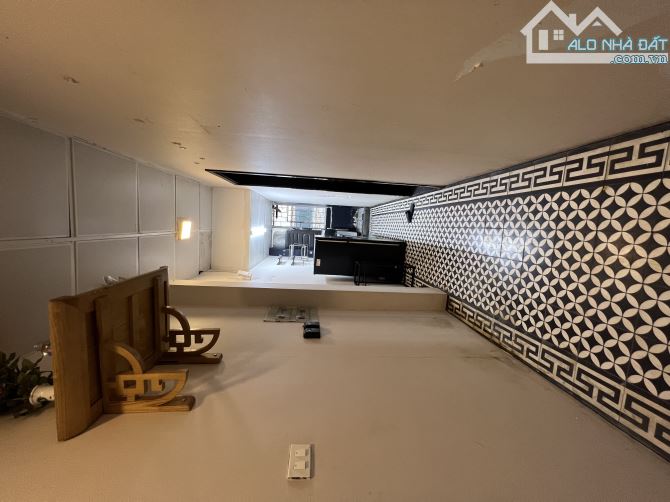 Tập thể Nguyễn Phong Sắc, 80m, 2ngủ khép kín, Nhà mới full nội thất ở ngay, Sổ chính chủ - 2