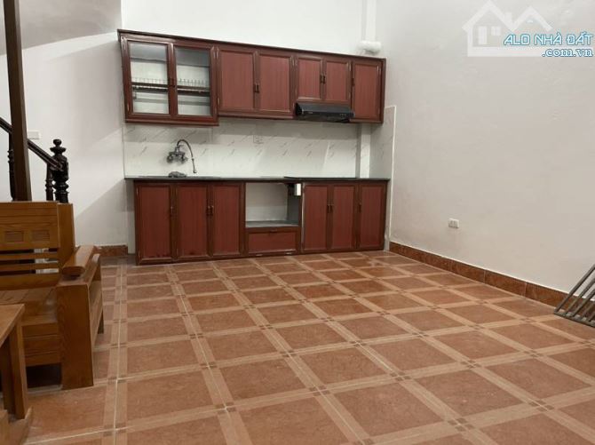 Bán nhà phố hoàng mai 27m2 5 tầng rất mới  – gần ô tô - giá 6.8 tỷ - 2