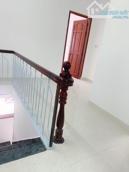 BÁN GẤP NHÀ HẺM XE HƠI ÂU CƠ, 4,1 x 16 , TRỆT LẦU, 3PN RỘNG RÃI, GIÁ NHỈNH 5TỶ - 2