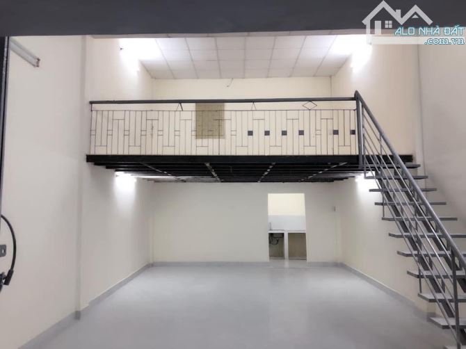 BÁN GẤP NHÀ HẺM XE HƠI ĐỖ CỬA ÂU CƠ, 5m x 13m , 2 TẦNG , GIÁ NHỈNH 5TỶ - 2