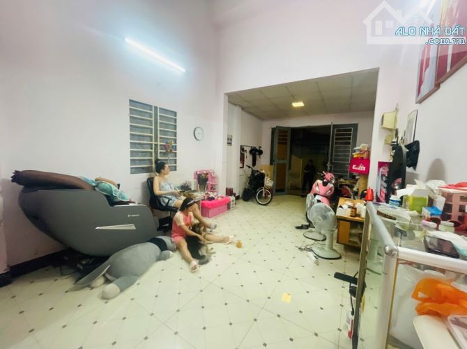 Bán nhà lô góc, Đường số 27, Gò Vấp, 56m2, 2 tầng, Giá 4.25 Tỷ - 2
