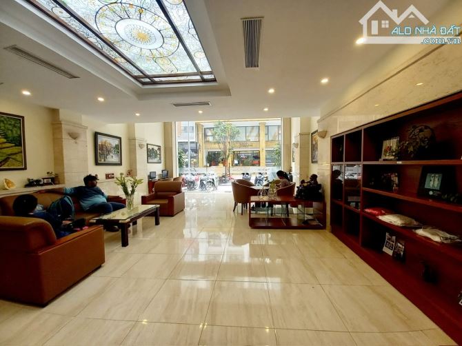 Bán tòa khách sạn phố Cửa Bắc gần Phan Đình Phùng, Dt 150m2, 15t, mt 6.5m. - 2