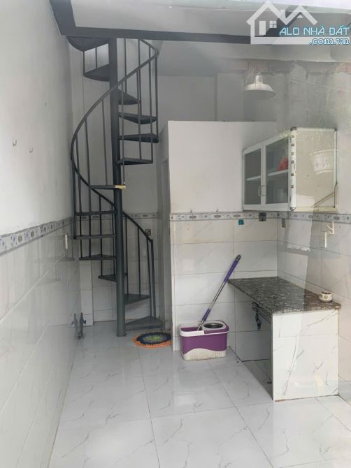 BÁN NHÀ NHỎ XINH QUẬN 7-1.6 TỶ-NGAY KHU CHẾ XUẤT TÂN THUẬN- 2 TẦNG,  RA HẺM XE HƠI 20M - 2