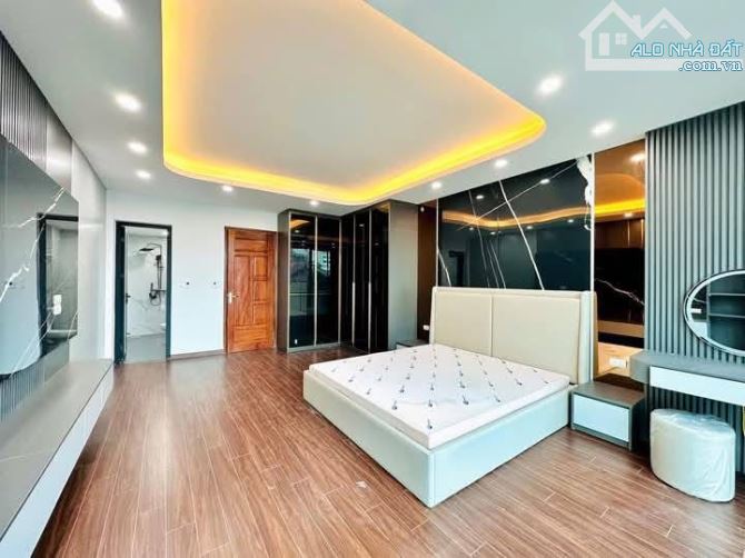 Nhà Đẹp Mới Koong Thang Máy Nhập Khẩu, Ô Tô Đỗ Cổng, Full Nội Thất, Chủ Cần Bán Gấp - 2