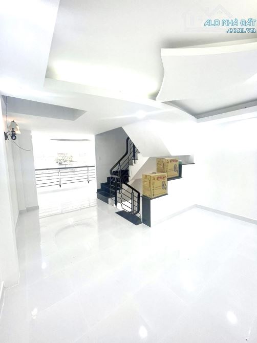 KHU VIP TÂN SƠN NHÌ – HẺM 4M – 5 TẦNG MỚI Ở NGAY - 41M2 - CHỈ 6.38 TỶ 🌟 - 2