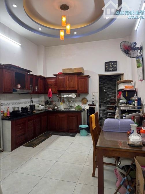Bán nhà 4 tầng đẹp, 67m2 (4x17), Hẻm xe tải Lê Đình Cẩn, Gần Tên Lửa, Aeon, Chỉ hơn 5 tỷ - 2