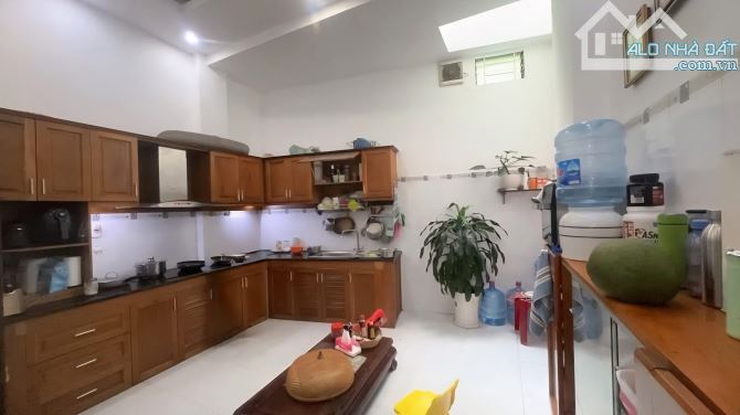 🏡 THỐNG NHẤT – HẺM 1 TRỤC – XE HƠI TỚI NHÀ – 3 TẦNG – 54M² (4.3x12.5) – GIÁ 6.35 TỶ TL - 2