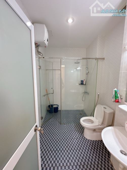 NHÀ 2 MẶT HẺM - CƠ HỘI HIẾM, 55m2, HOÀNG HOA THÁM, BÌNH THẠNH, NHỈNH 4 TỶ. - 2