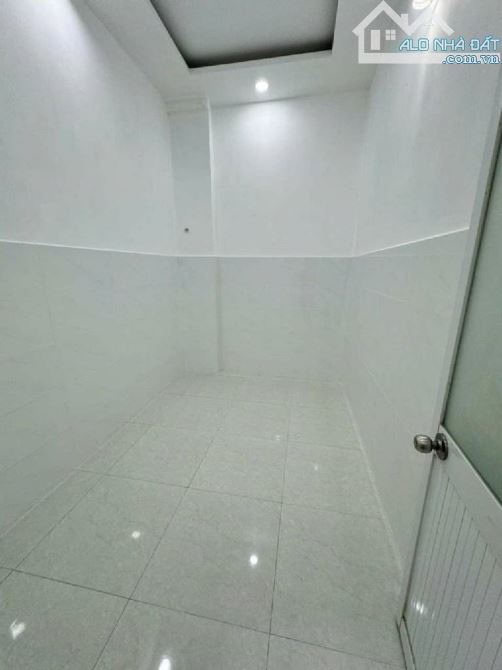 Nhà RỘNG ĐẸP RẺ Thống Nhất - Gò Vấp - 2Tầng - 3PN,WC - DT56m2 - Hơn 5 tỷ - 2